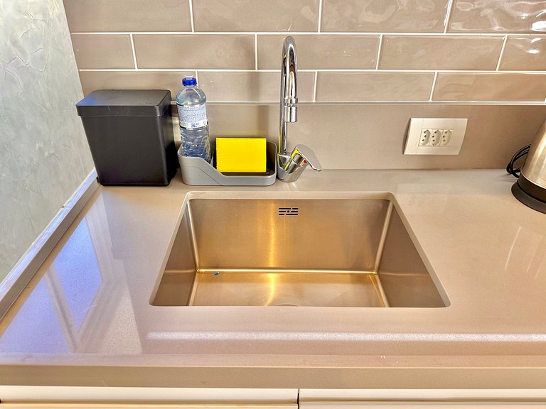 Wi-Fi rápido, recepção 24h e garagem - Leblon