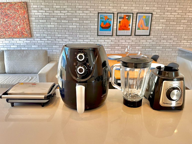 Wi-Fi rápido, recepção 24h e garagem - Leblon