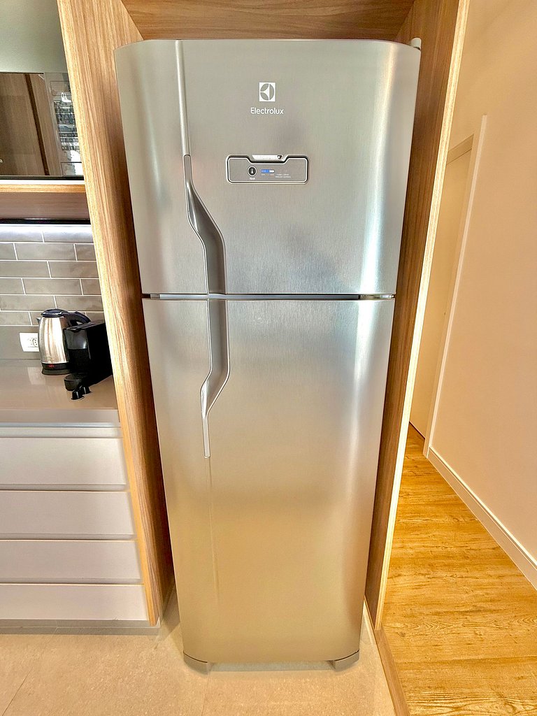 Wi-Fi rápido, recepção 24h e garagem - Leblon