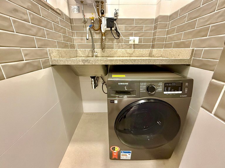 Wi-Fi rápido, recepção 24h e garagem - Leblon