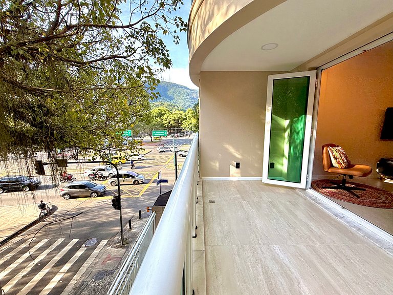 Wi-Fi rápido, recepção 24h e garagem - Leblon