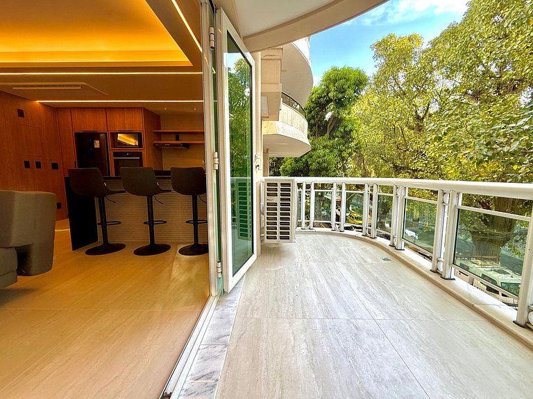 Wi-Fi rápido, recepção 24h e garagem - Leblon