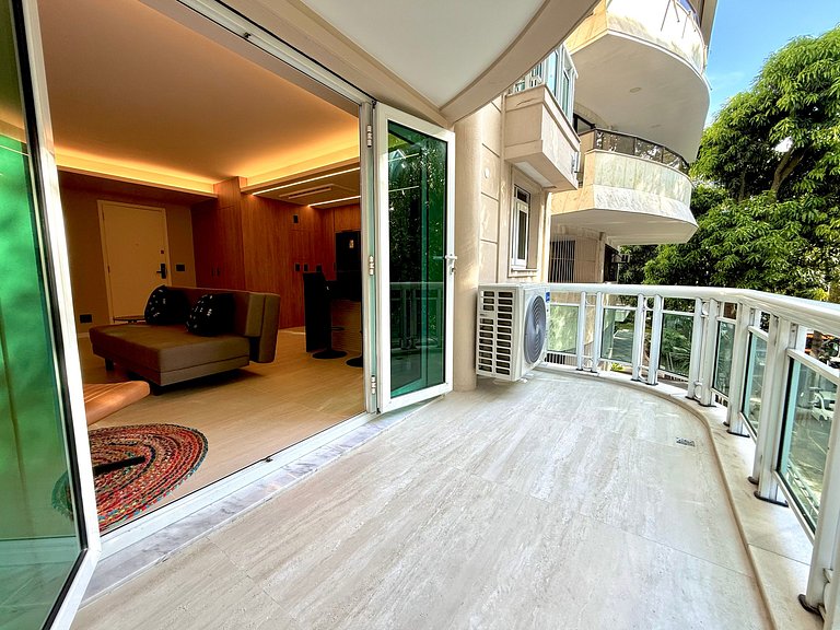 Wi-Fi rápido, recepção 24h e garagem - Leblon