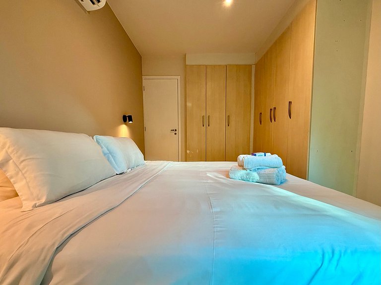 Wi-Fi rápido, recepção 24h e garagem - Leblon