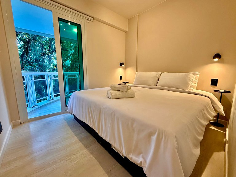 Wi-Fi rápido, recepção 24h e garagem - Leblon