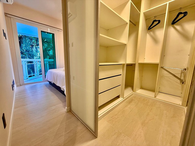 Wi-Fi rápido, recepção 24h e garagem - Leblon