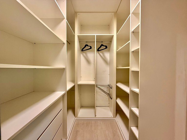 Wi-Fi rápido, recepção 24h e garagem - Leblon