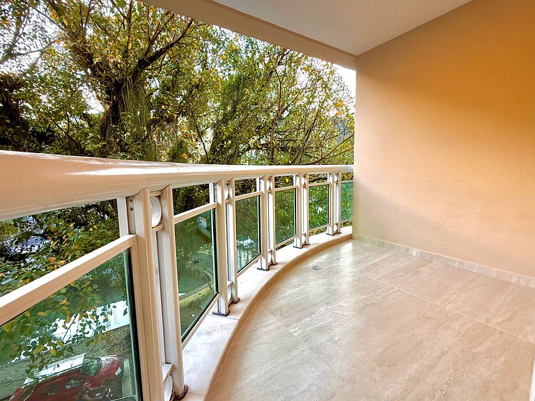 Wi-Fi rápido, recepção 24h e garagem - Leblon