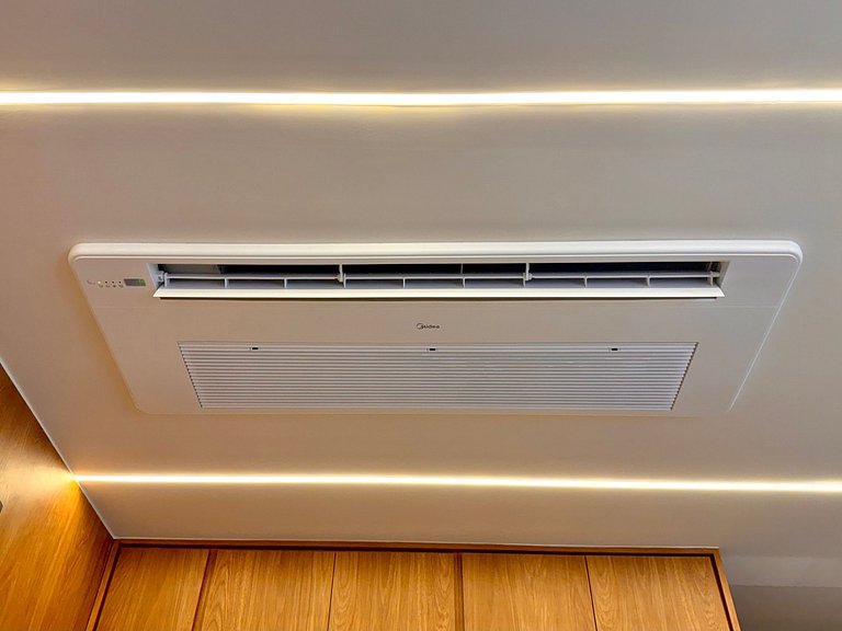 Wi-Fi rápido, recepção 24h e garagem - Leblon