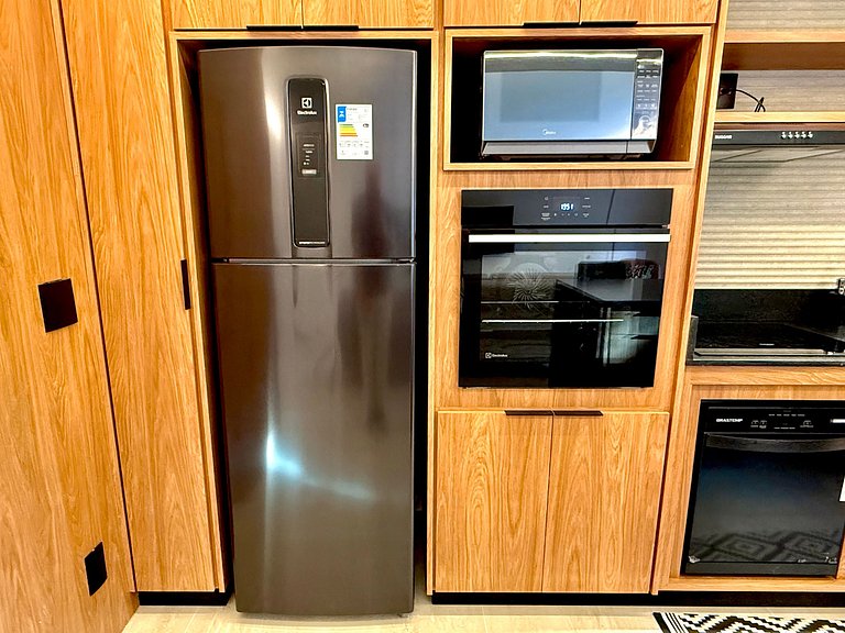 Wi-Fi rápido, recepção 24h e garagem - Leblon