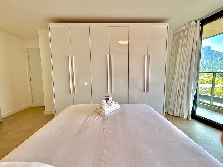 Piscina privativa, Vista Cristo e recepção 24h