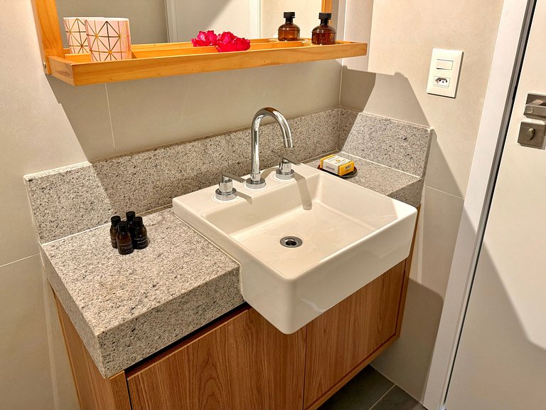 Piscina privativa, Vista Cristo e recepção 24h