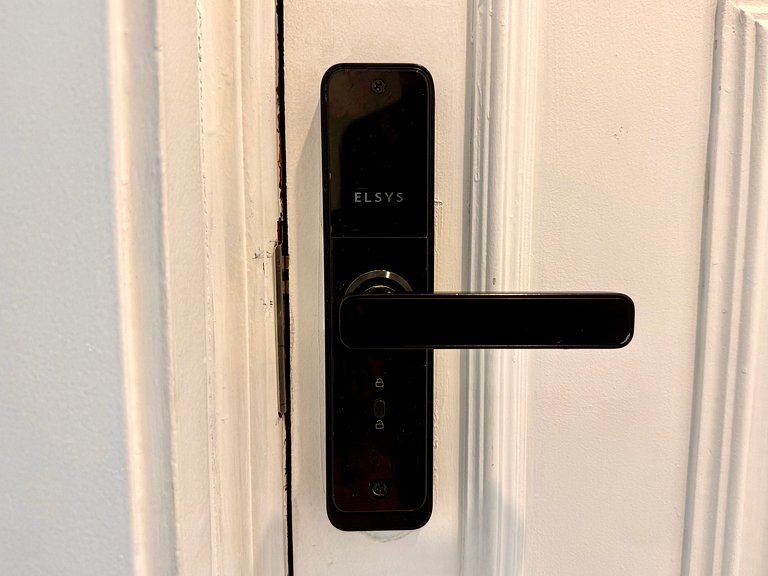 3 quartos, recepção 24h e garagem - Leblon