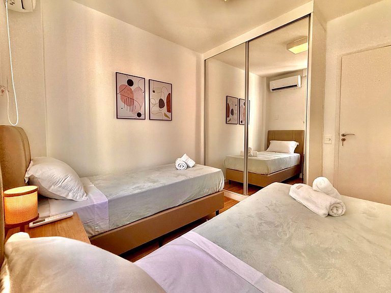 3 quartos, recepção 24h e garagem - Leblon