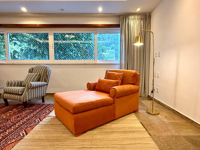 Frente mar, praia Leblon, recepção 24h e garagem