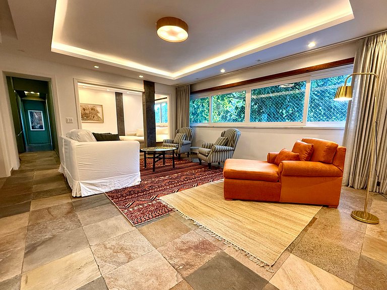 Frente mar, praia Leblon, recepção 24h e garagem