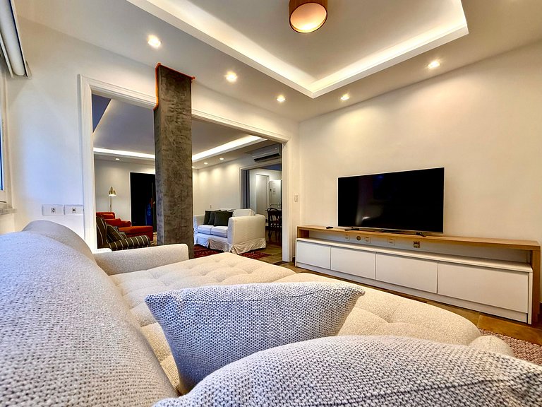 Frente mar, 3 quartos, recepção 24h - Praia Leblon