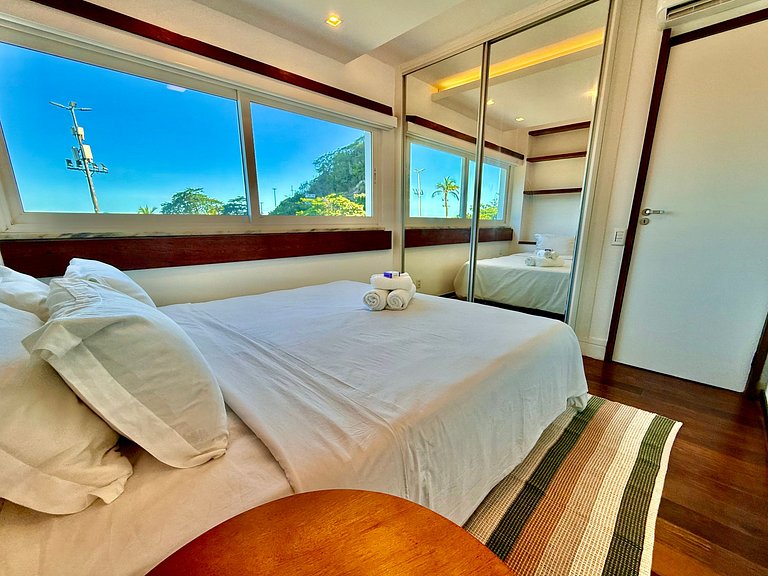 Frente mar, praia Leblon, recepção 24h e garagem