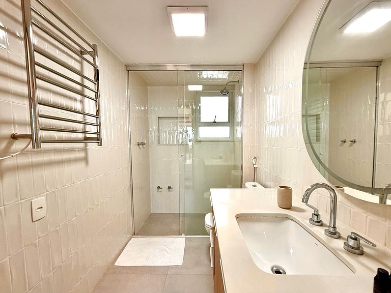 Frente mar, 3 quartos, recepção 24h - Praia Leblon