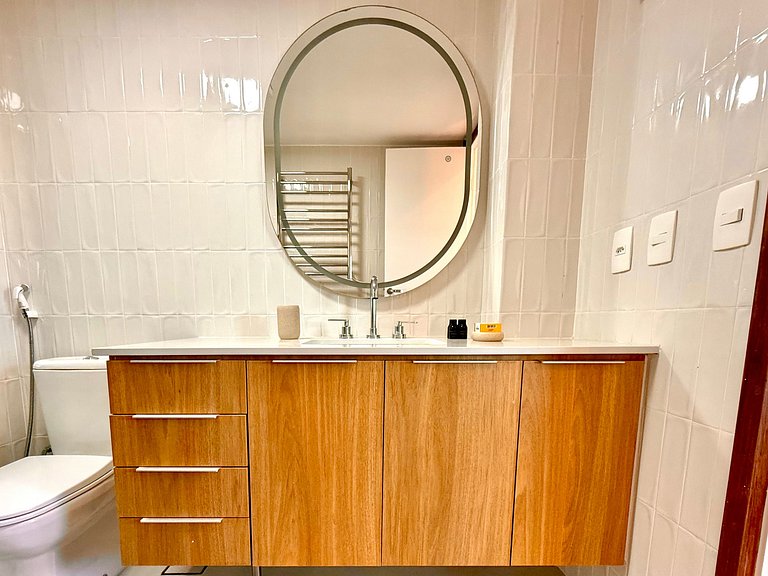 Frente mar, 3 quartos, recepção 24h - Praia Leblon