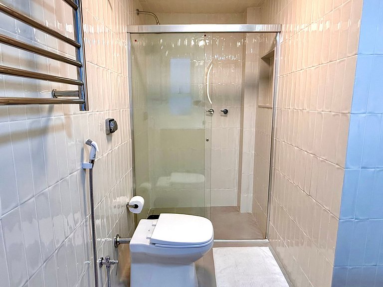 Frente mar, 3 quartos, recepção 24h - Praia Leblon