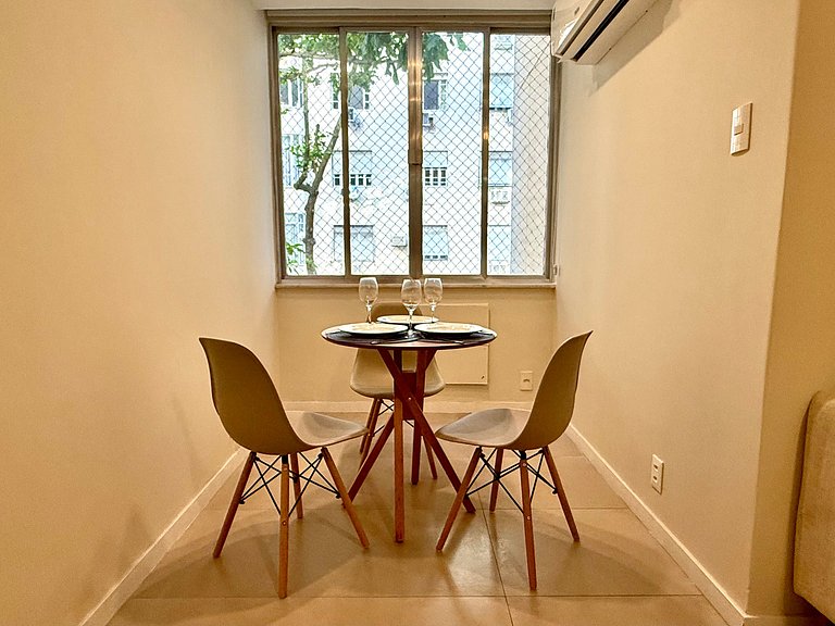 3 minutos da praia + recepção 24h!