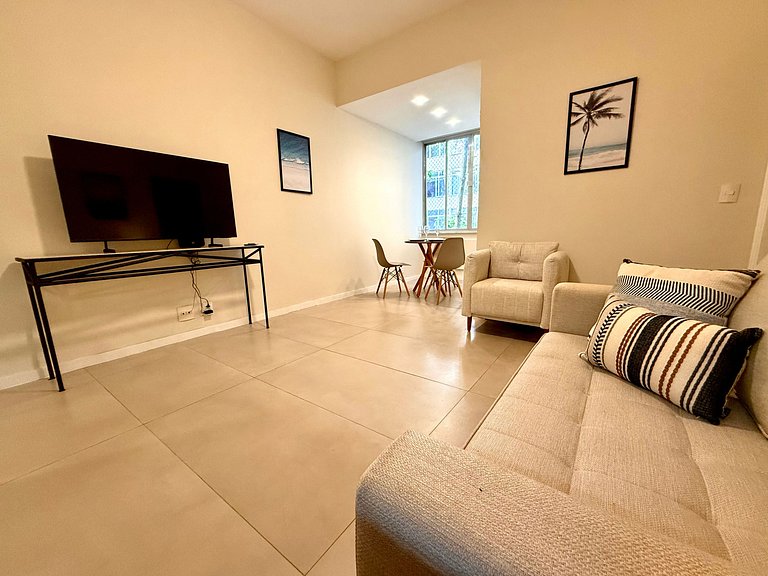 3 minutos da praia + recepção 24h!