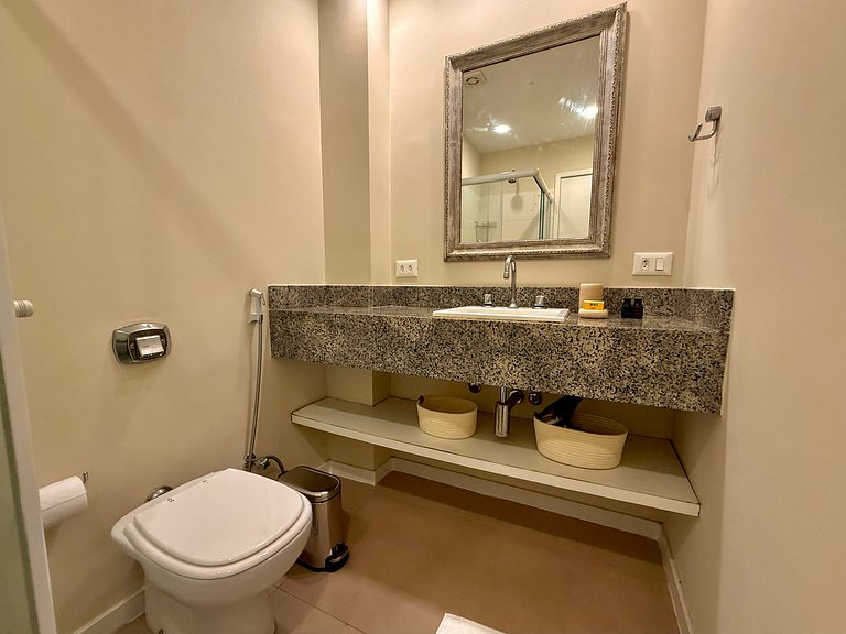 3 minutos da praia + recepção 24h!