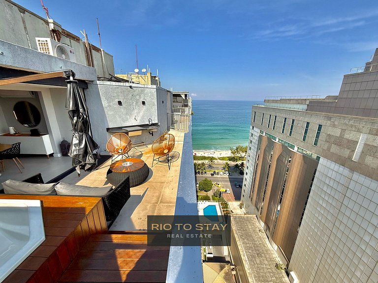 Cobertura com vista mar, jacuzzi e churrasqueira