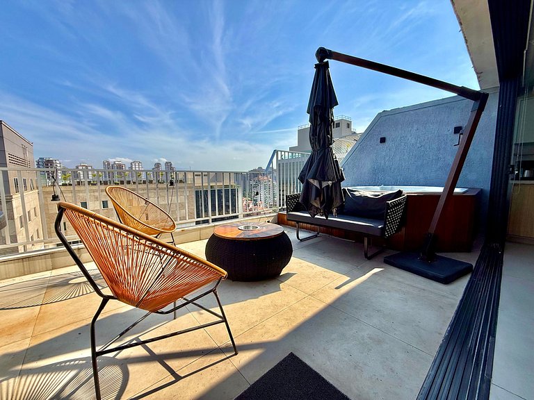 Cobertura com vista mar, jacuzzi e churrasqueira