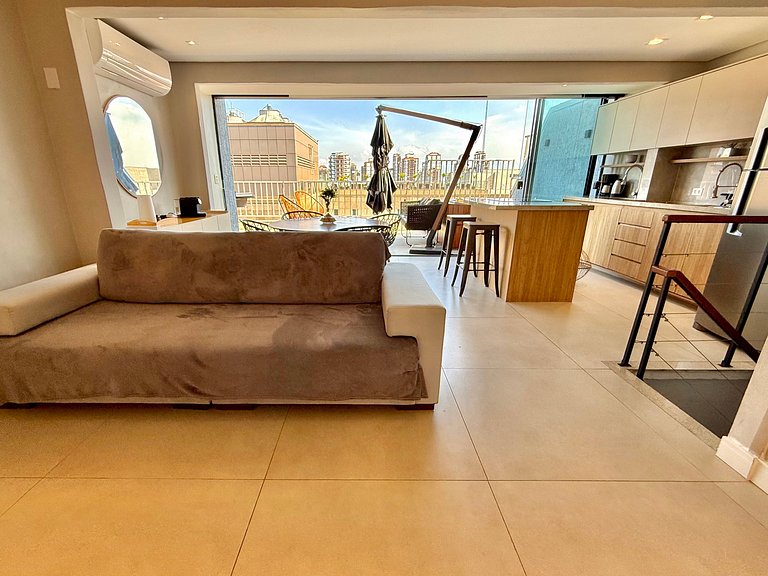 Cobertura com vista mar, jacuzzi e churrasqueira