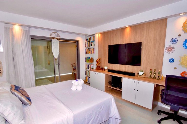 Studio Zen Premium na quadra da praia.
