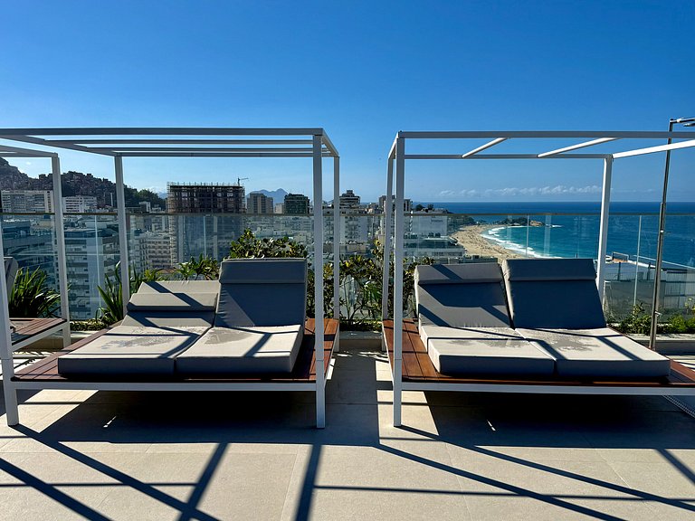 Studio Zen Premium na quadra da praia.