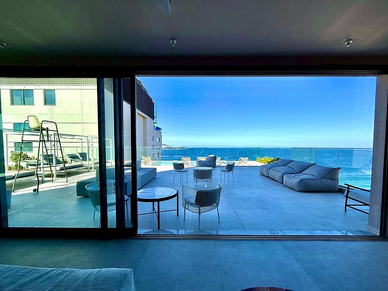 Studio Zen Premium na quadra da praia.