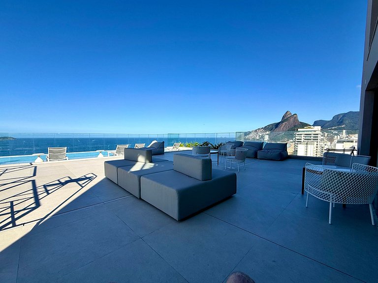 Studio Zen Premium na quadra da praia.