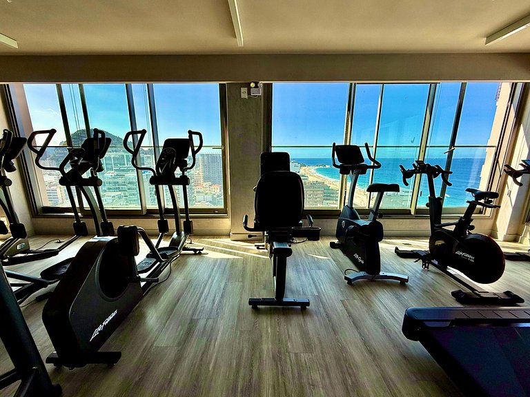 Studio Zen Premium na quadra da praia.