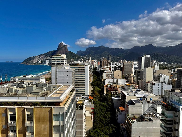 Studio Zen Premium na quadra da praia.