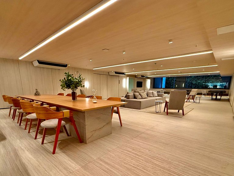Studio Zen Premium na quadra da praia.
