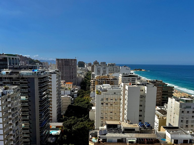 Studio Zen Premium na quadra da praia.