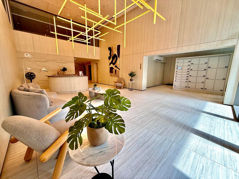 Studio Zen Premium na quadra da praia.