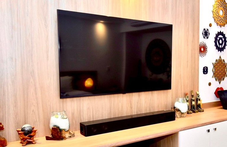 Studio Zen Premium na quadra da praia.