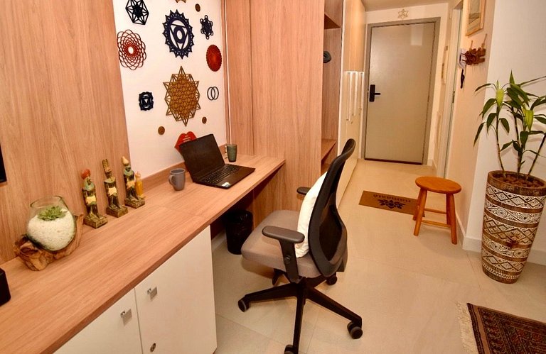 Studio Zen Premium na quadra da praia.